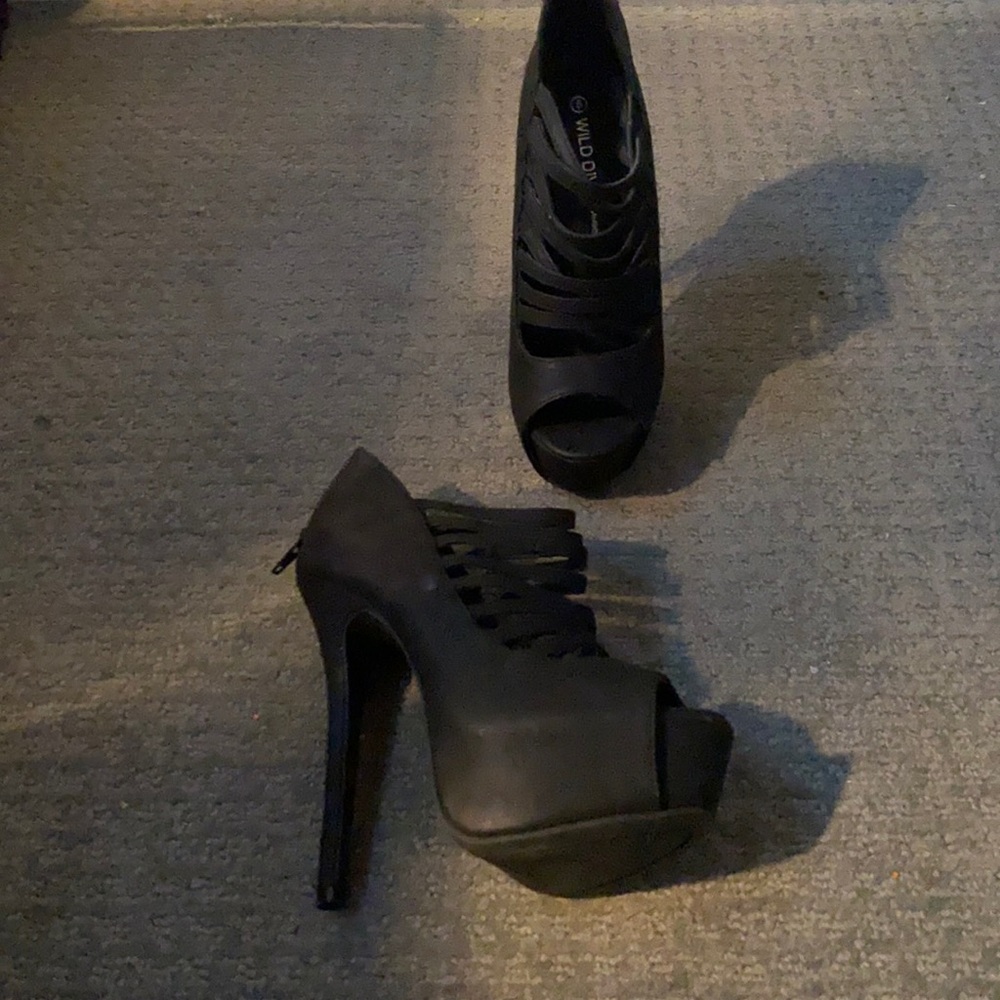 Sz 5-5.5 Wild diva lounoe Woman shoes
